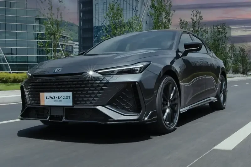CHANGAN UNI-V